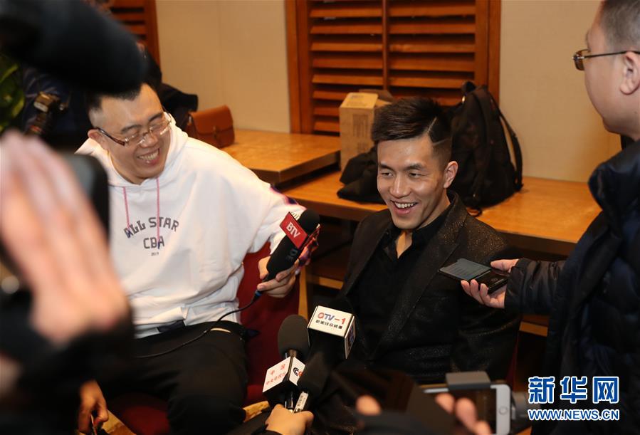 更让他在国 更让他在国