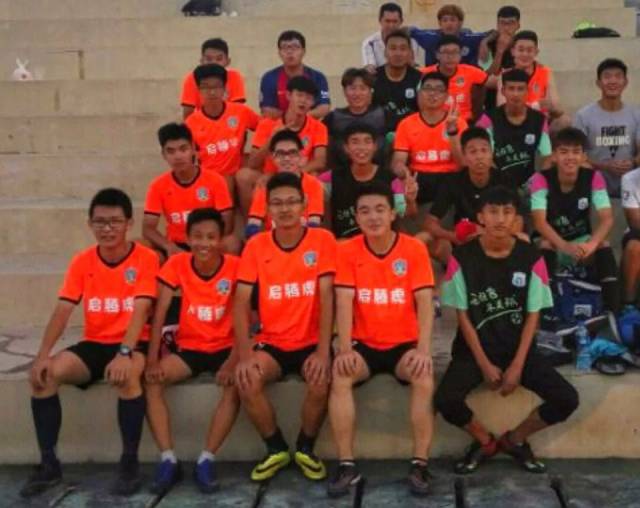 勇士签人的 勇士签人的