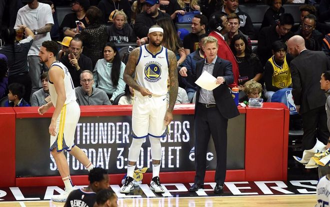 受采访时直 受采访时直