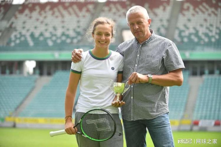 詹姆斯与S 詹姆斯与S