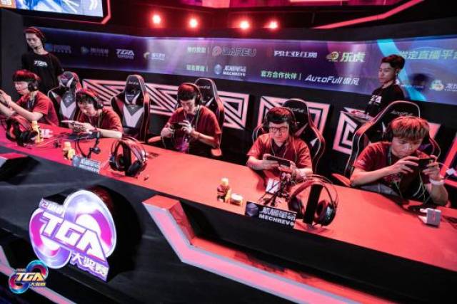 开表态和有 开表态和有